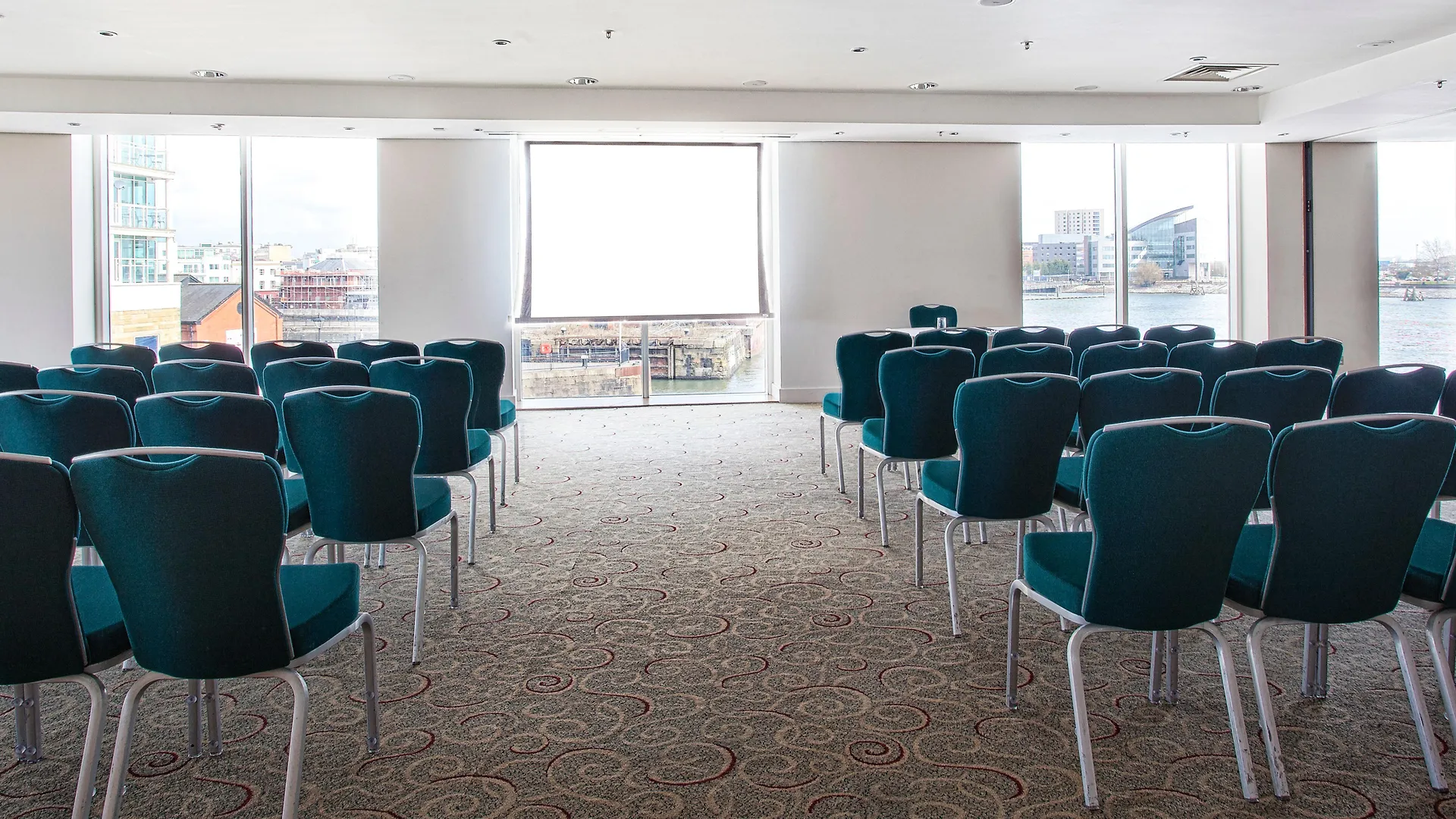 Voco St. David'S Cardiff By Ihg Hotel