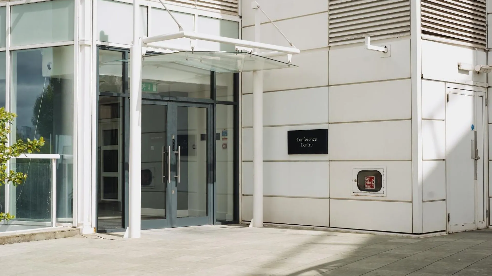 *****  Voco St. David'S Cardiff By Ihg Hotel United Kingdom