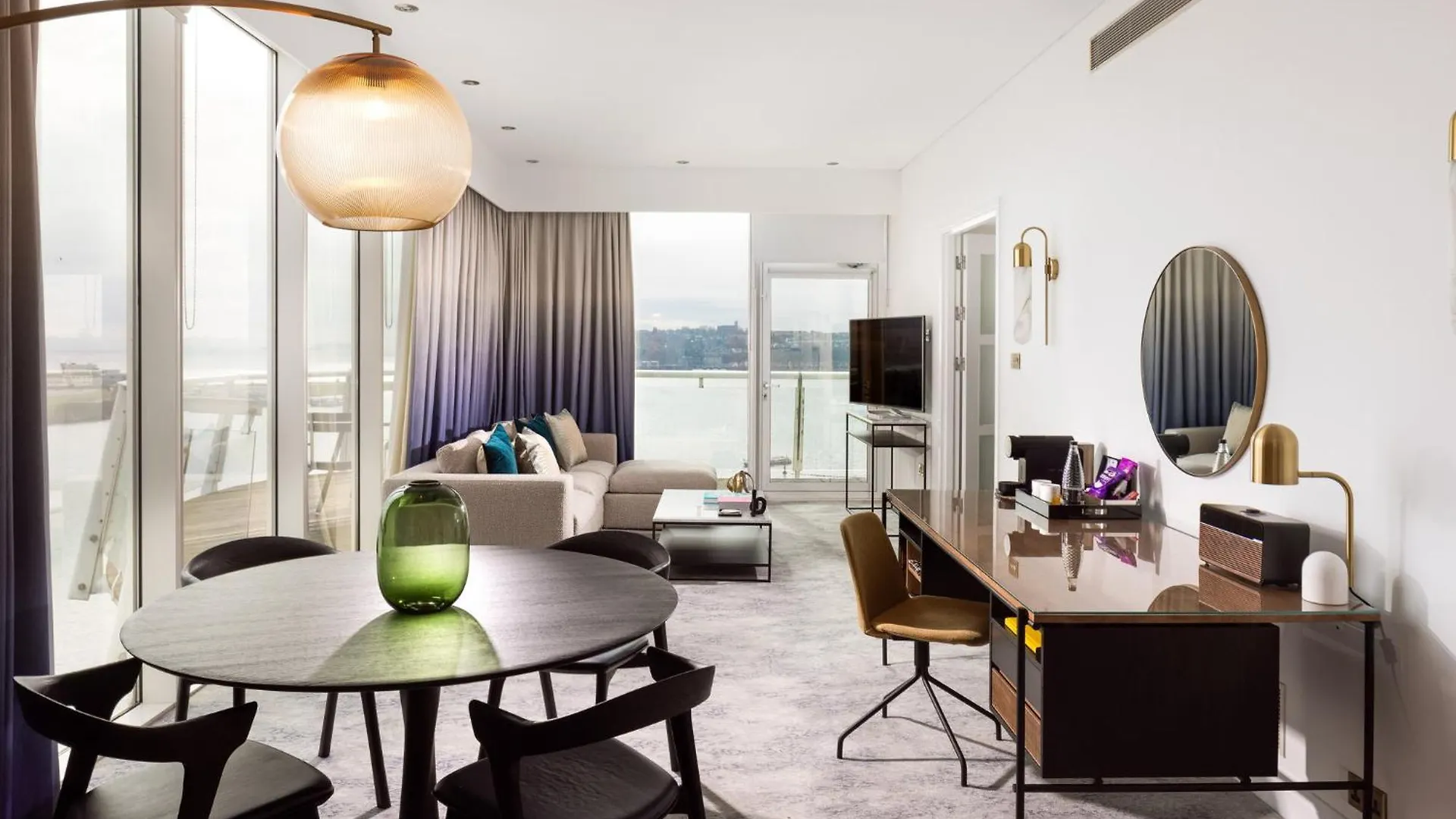 Voco St. David'S Cardiff By Ihg Hotel 5*,  United Kingdom