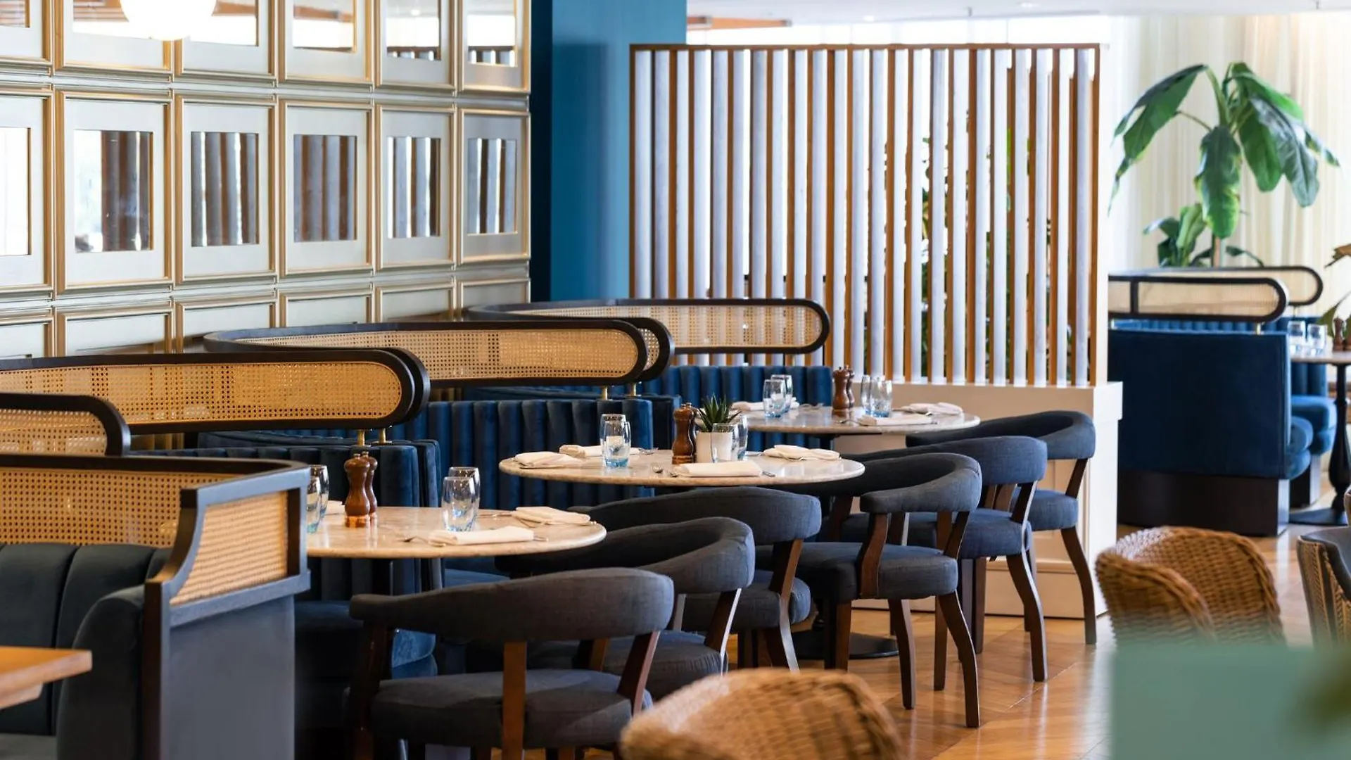 *****  Voco St. David'S Cardiff By Ihg Hotel United Kingdom