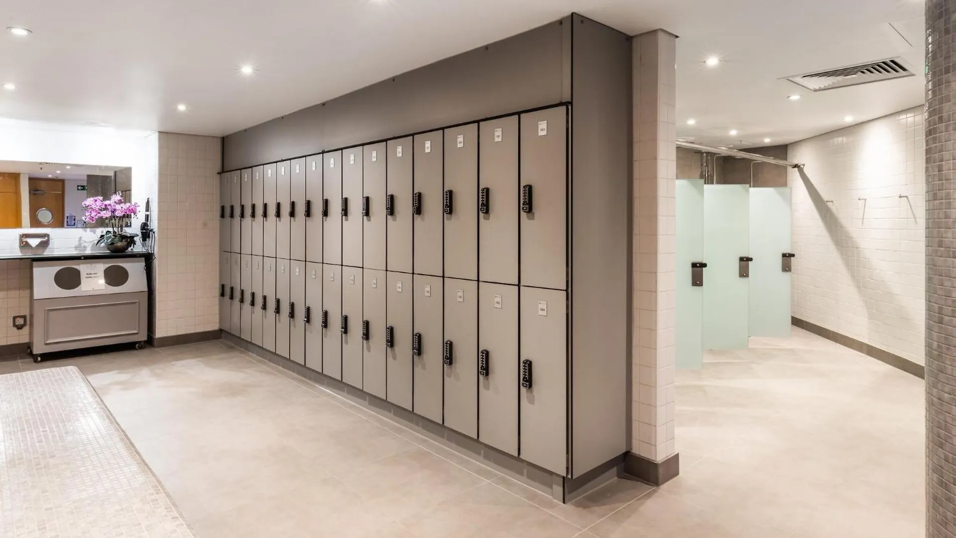 Voco St. David'S Cardiff By Ihg Hotel