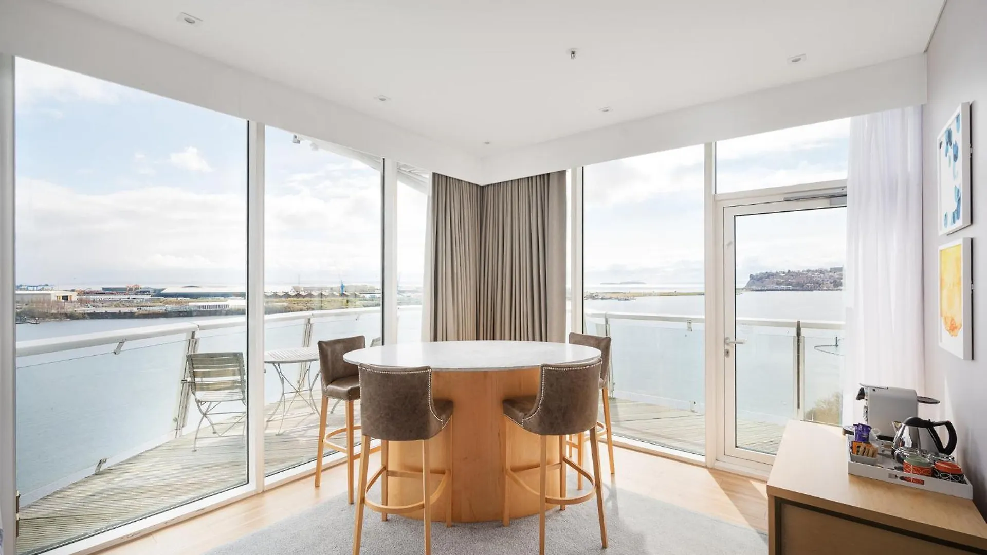 Voco St. David'S Cardiff By Ihg Hotel